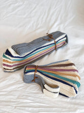 Load image into Gallery viewer, Accordion Bag - Crochet Pattern
