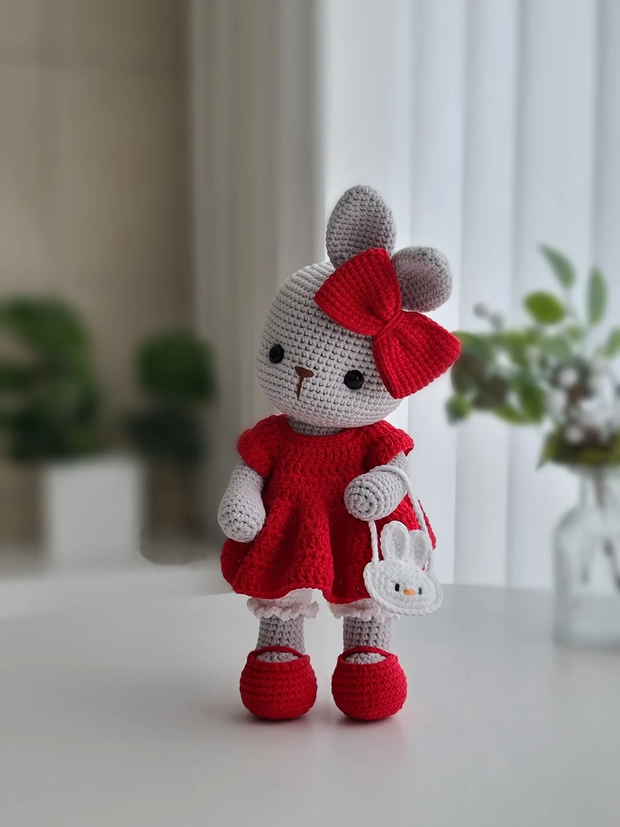Luna Bunny crochet Pattern
