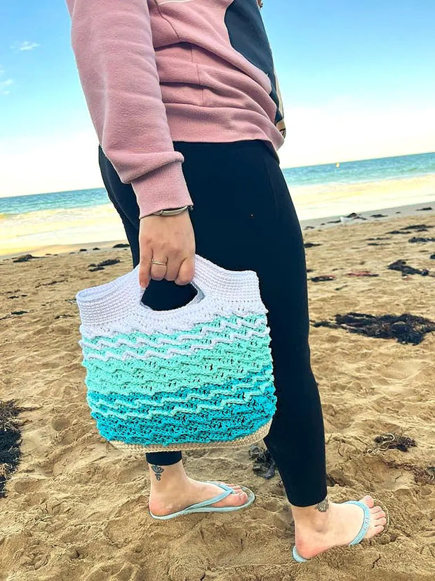 Waves Carry Bag Crochet Pattern