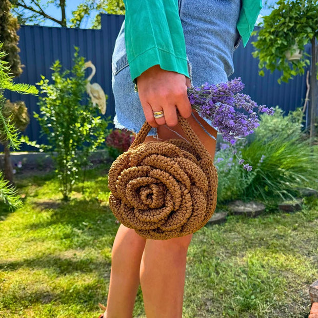 Rose Bloom bag crochet pattern